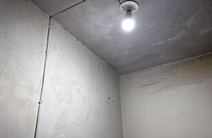 天花板漏水一直修不好🤦問題可能不在您家⁉️